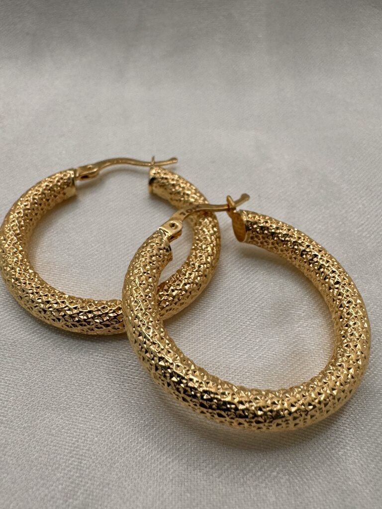 10K NEVADAS HOOPS EARRINGS – 3 3MM – JY Jewelry Wholesale