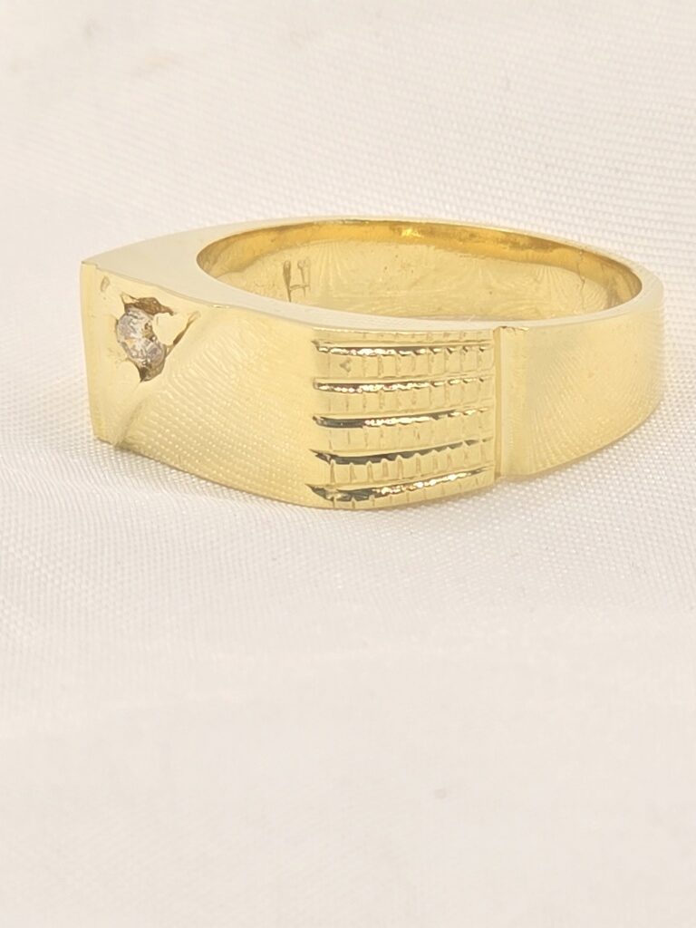 14K Yellow Gold Men's Textured Band with Diamond Accent – Classic Vintage Design – 9.5 – JY Jewelry Wholesale