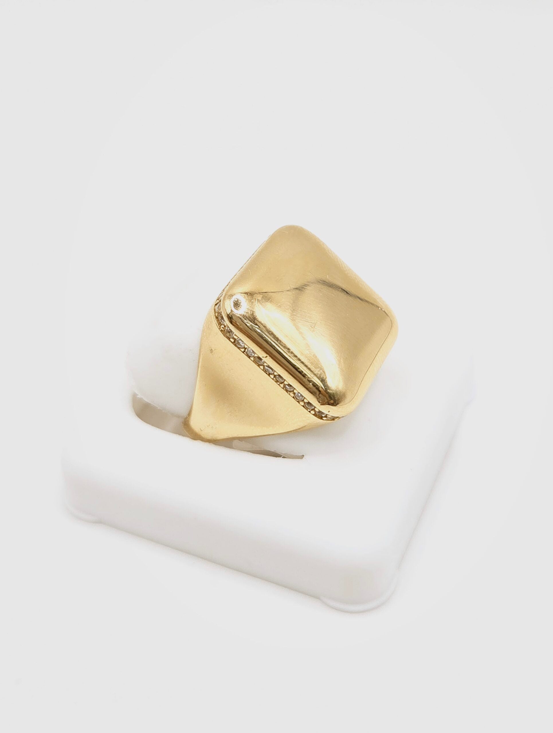 14K SQUARE PLAIN CZ DETAIL RING – 8 – JY Jewelry Wholesale