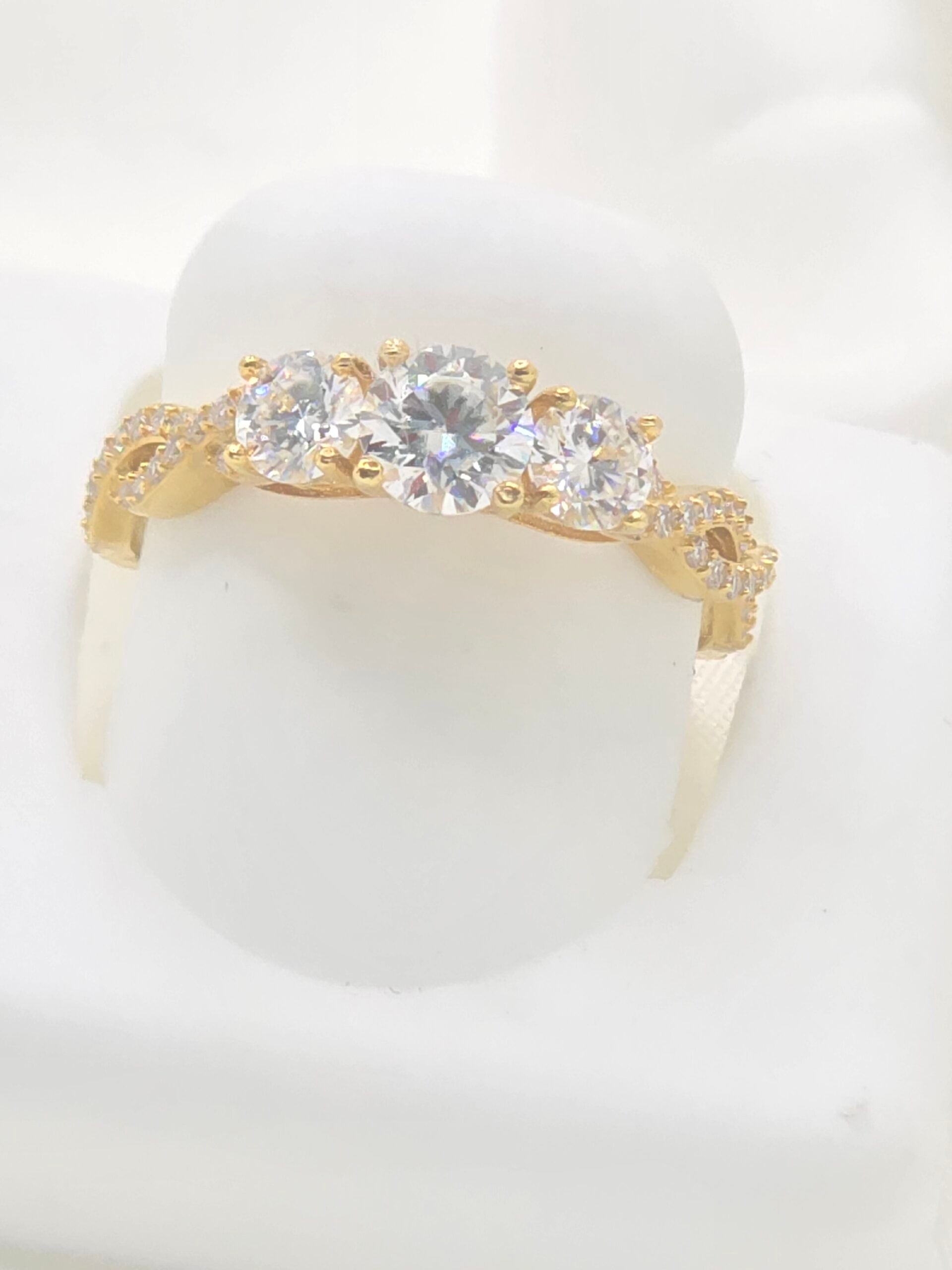 14K YG ROUND BRILLIANT PAST PRESENT ANS FUTURE MOISSANITE 1CT RING – 7 – JY Jewelry Wholesale