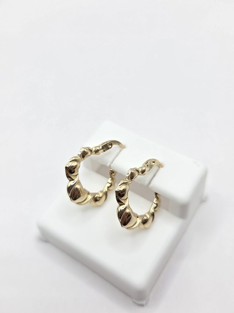 10K SMALL HEARTS HOOPS EARRINGS – JY Jewelry Wholesale