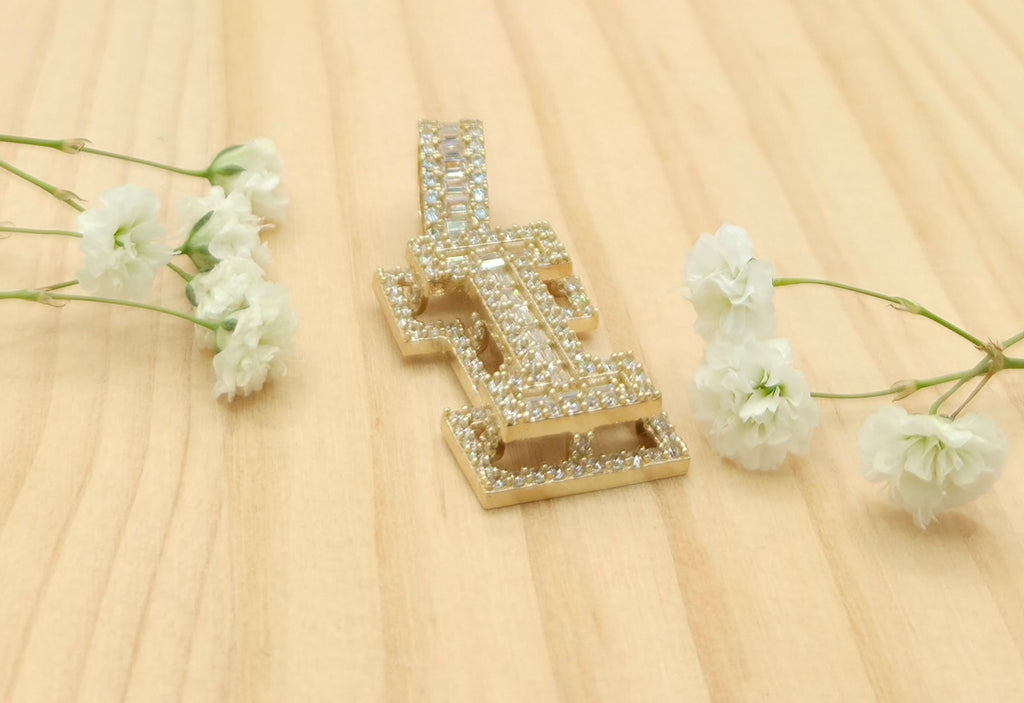 10K SMALL CZ "I" LETTER PENDANT – JY Jewelry Wholesale