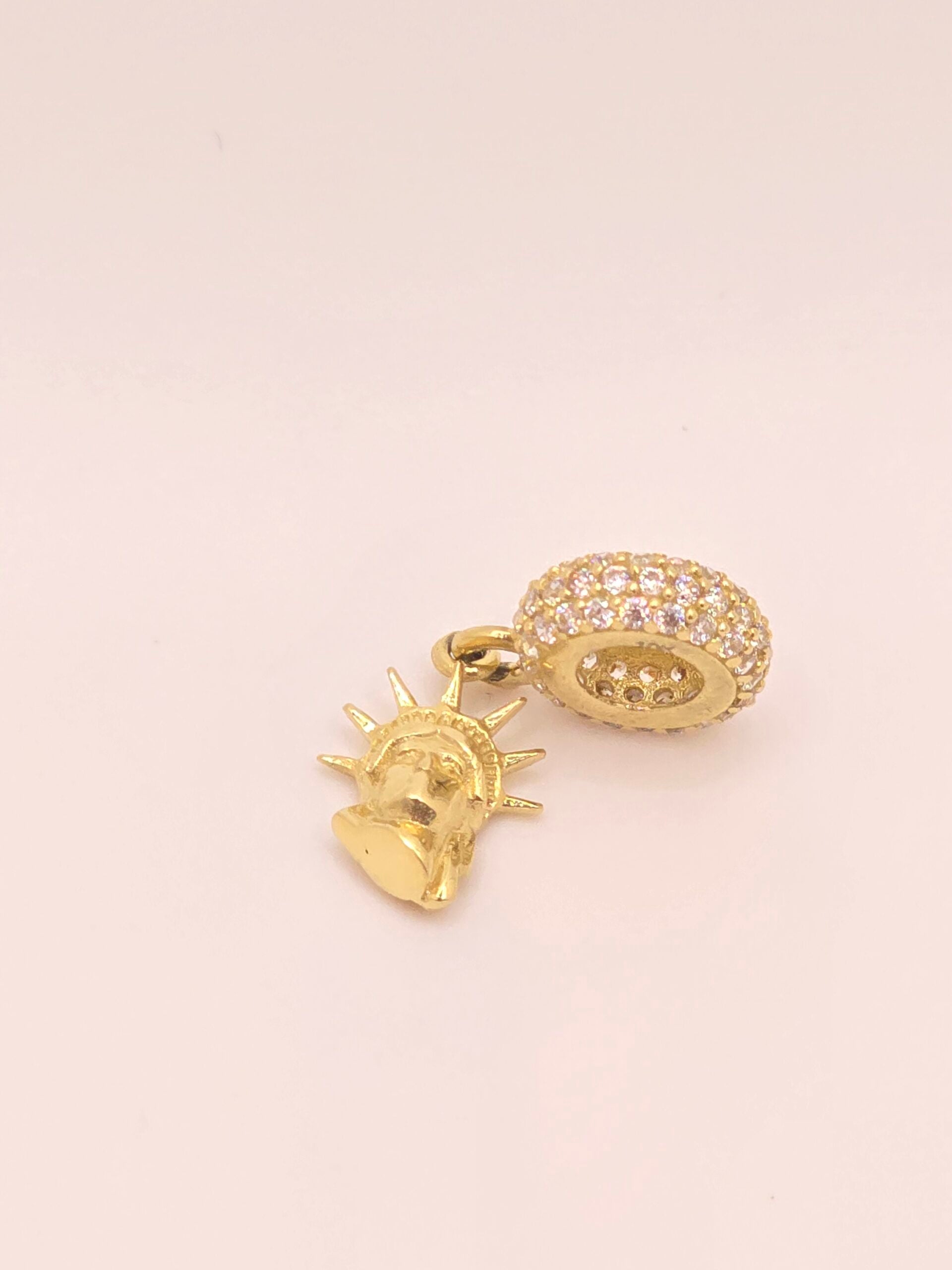 10K STATUE OF LIBERTY CHARM – JY Jewelry Wholesale