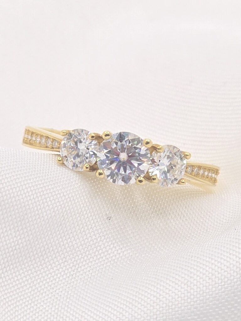 14K YG ROUND BRILLIANT PAST PRESENT ANS FUTURE MOISSANITE 1CT RING – 7 – JY Jewelry Wholesale