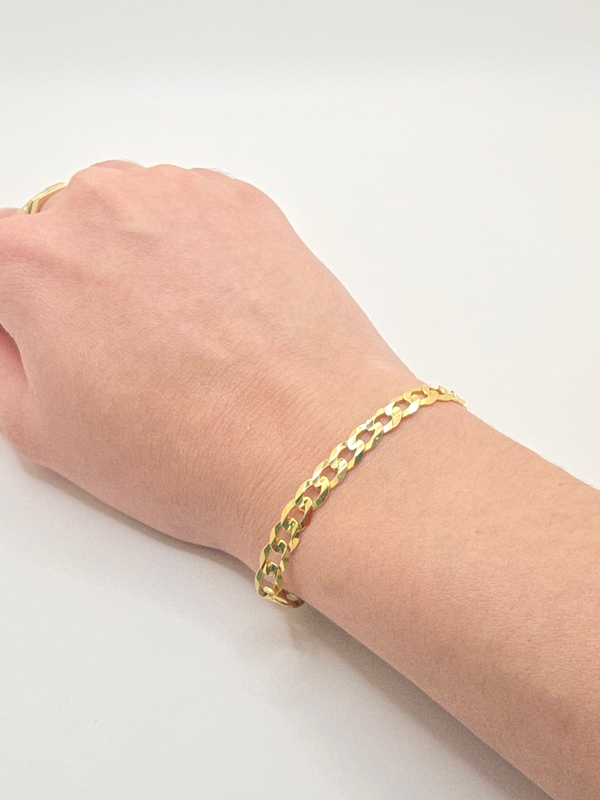 10K SOLID CUBAN CURB FLAT BRACELET – 8" 4MM – JY Jewelry Wholesale