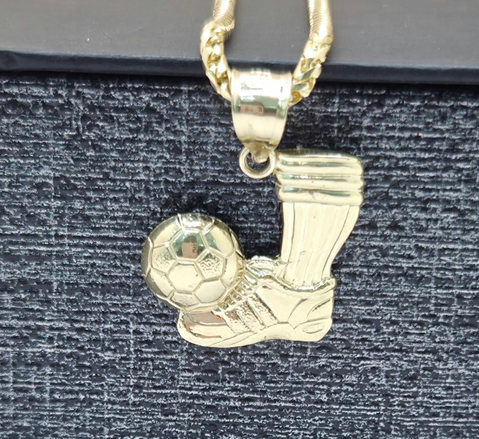 10K SOCCER BALL ON SHOE PENDANT – JY Jewelry Wholesale