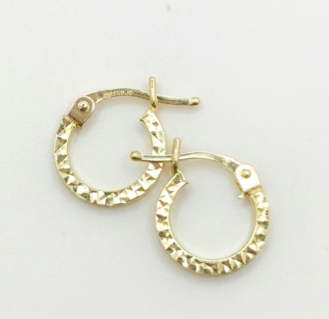 10K BABY SQUARE STRAIGHT EDGE DIAMOND CUT HOOPS EARRINGS – 1 – JY Jewelry Wholesale