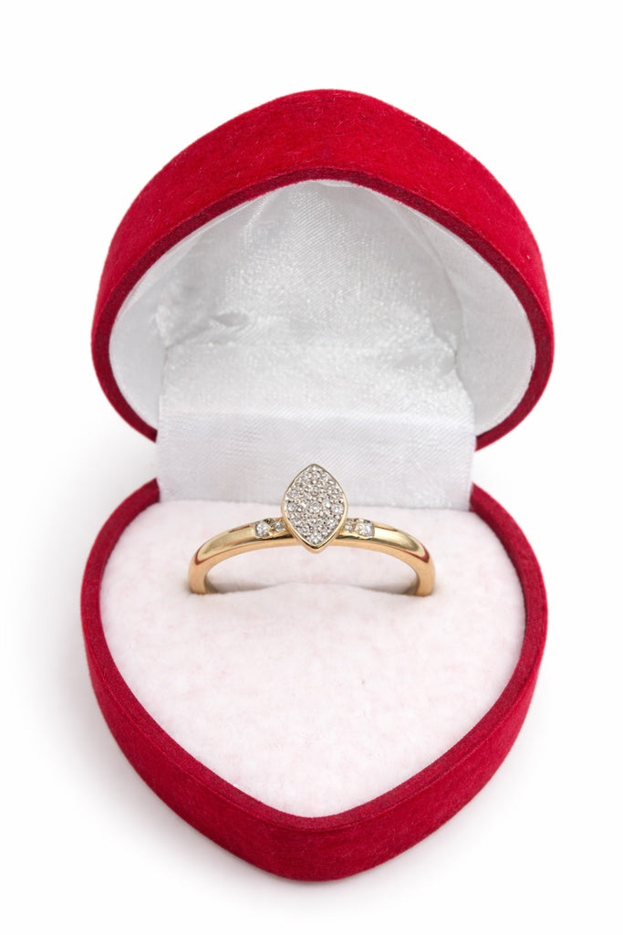10K ALMOND DIAMOND PROMISE RING – 7.5 – JY Jewelry Wholesale