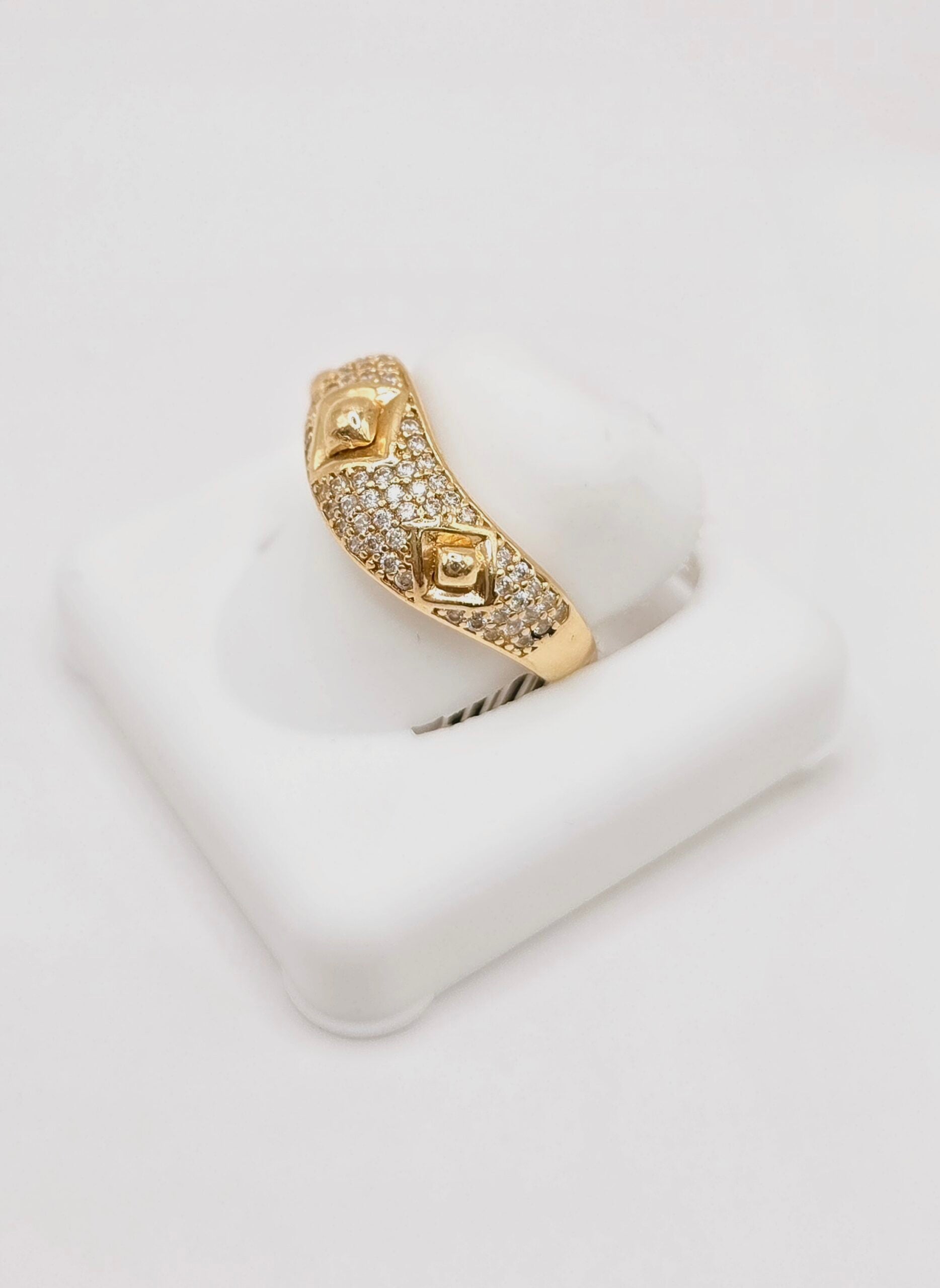 10K ELEGANT CZ FILLED RING WITH RECTANGULAR DETAILS – 9 – JY Jewelry Wholesale