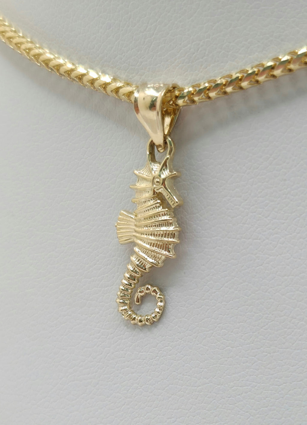 10K SEA HORSE PENDANT – JY Jewelry Wholesale