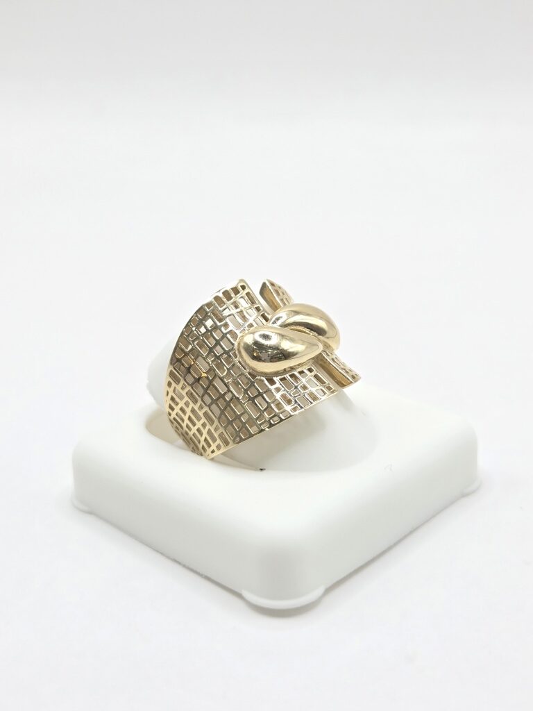 10K FANCY SILHOUETTES BACK DESIGN CZ DROPS DETAIL CENTER RING – 8 – JY Jewelry Wholesale