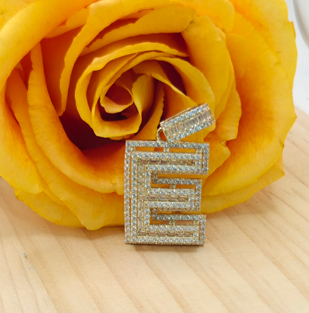 10K MEDIUM CZ "E" LETTER PENDANT – JY Jewelry Wholesale