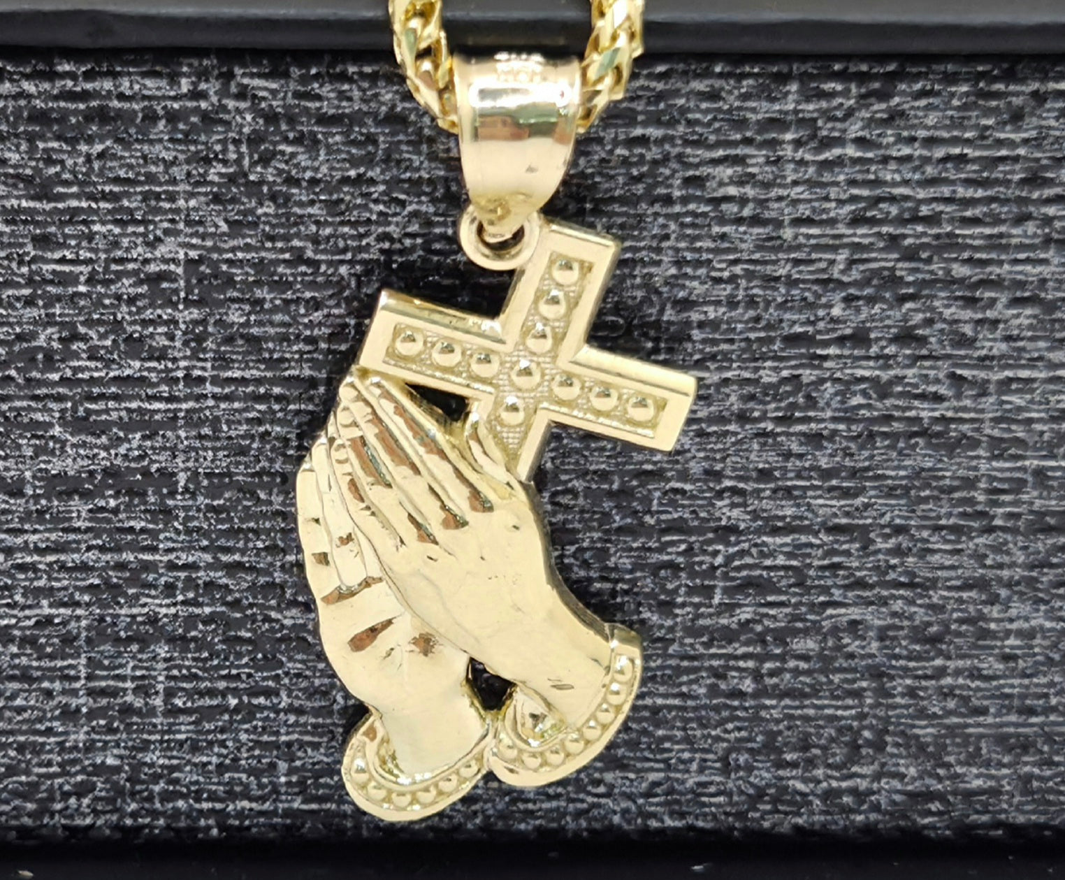 10K MEDIUM CROSS AND HAND PENDANT – JY Jewelry Wholesale