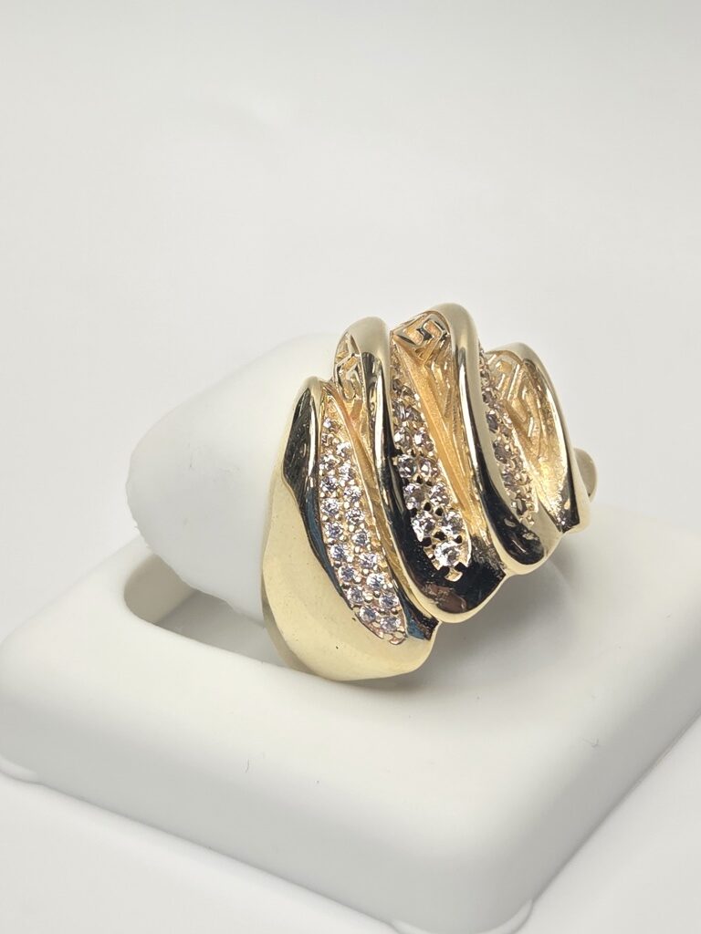 10K VINTAGE STYLE SHELL DESIGN CZ WOMAN'S RING – 7.5 – JY Jewelry Wholesale