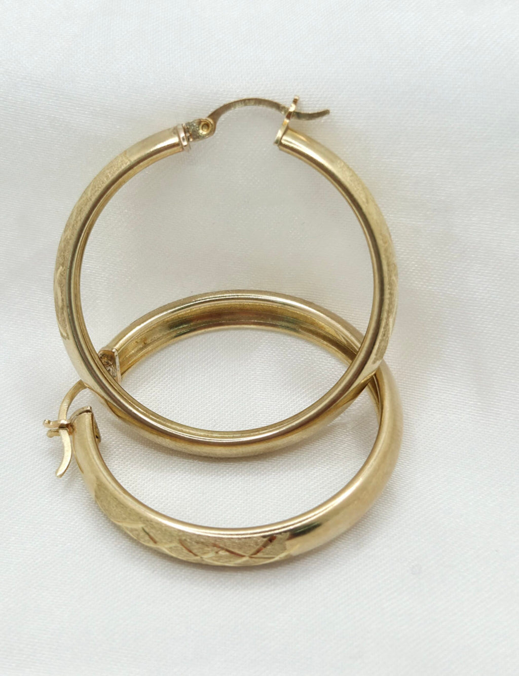 10K VINTAGE DESIGN HOOPS EARRINGS – 4 – JY Jewelry Wholesale
