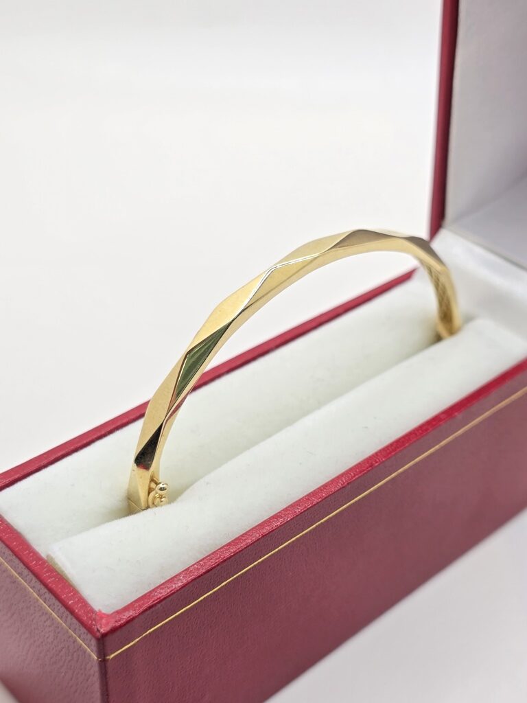 10K RHOMBUS CUT BANGLE – 4MM – JY Jewelry Wholesale