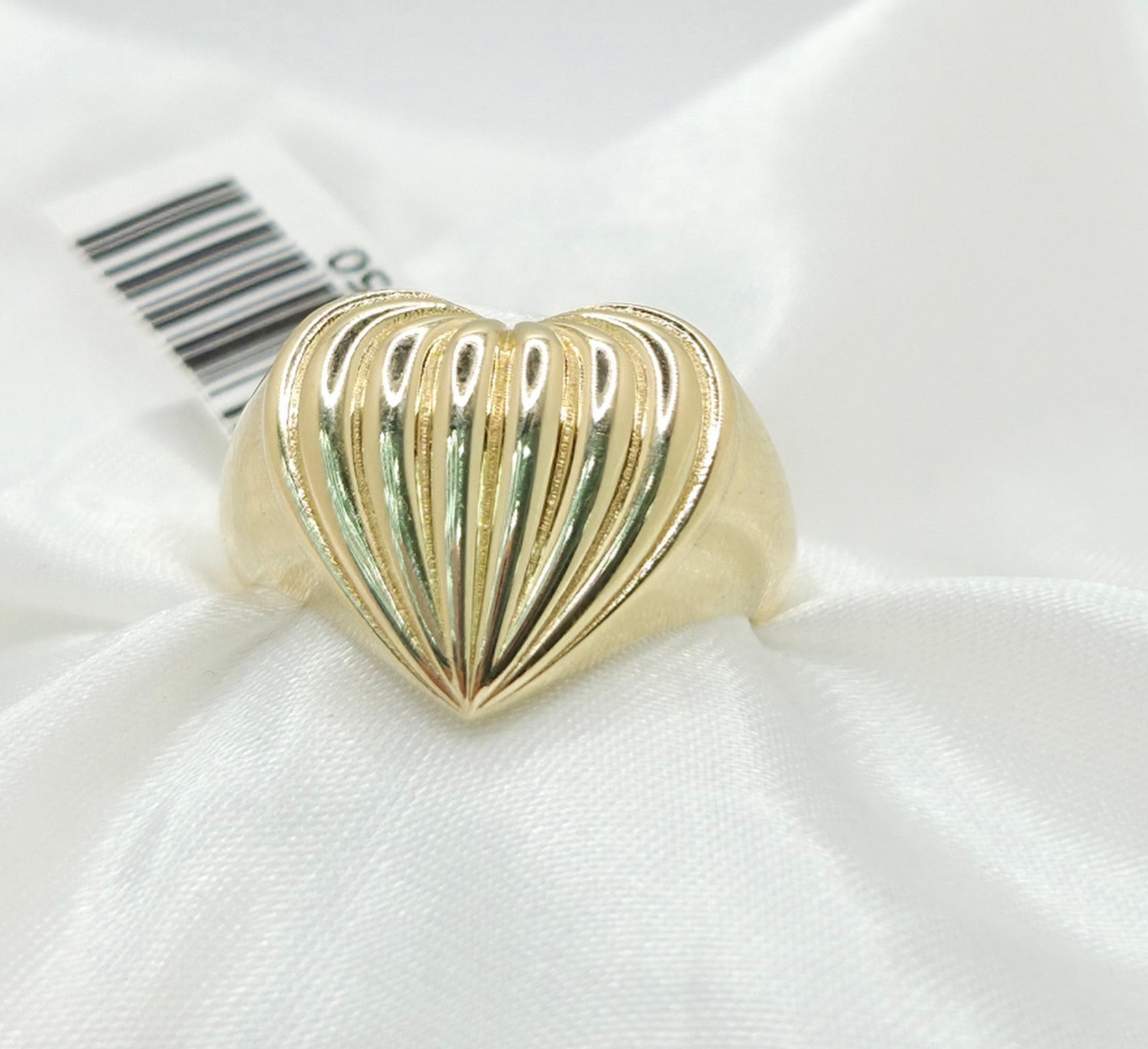 10K SHELL STYLE HEART RING – 8 – JY Jewelry Wholesale