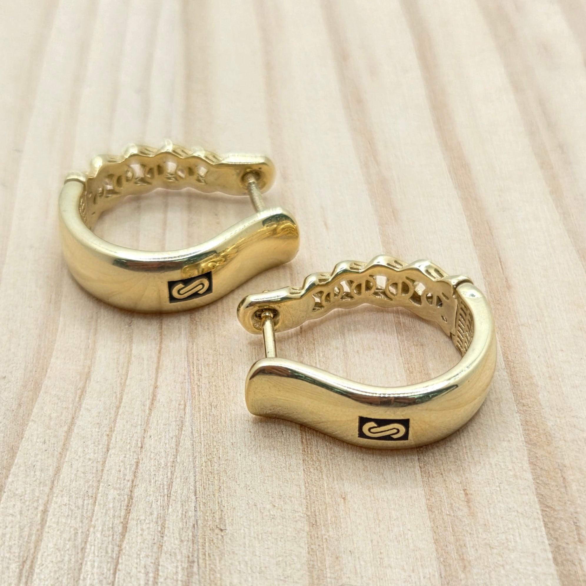 10K MEDIUM PLAIN CERTIFIED MONACO HOOPS EARRINGS – JY Jewelry Wholesale