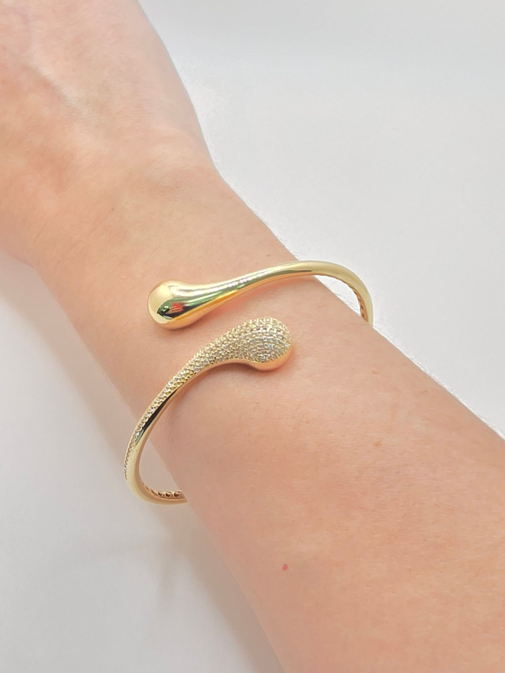 14K CZ TWO DROPS BANGLE – JY Jewelry Wholesale