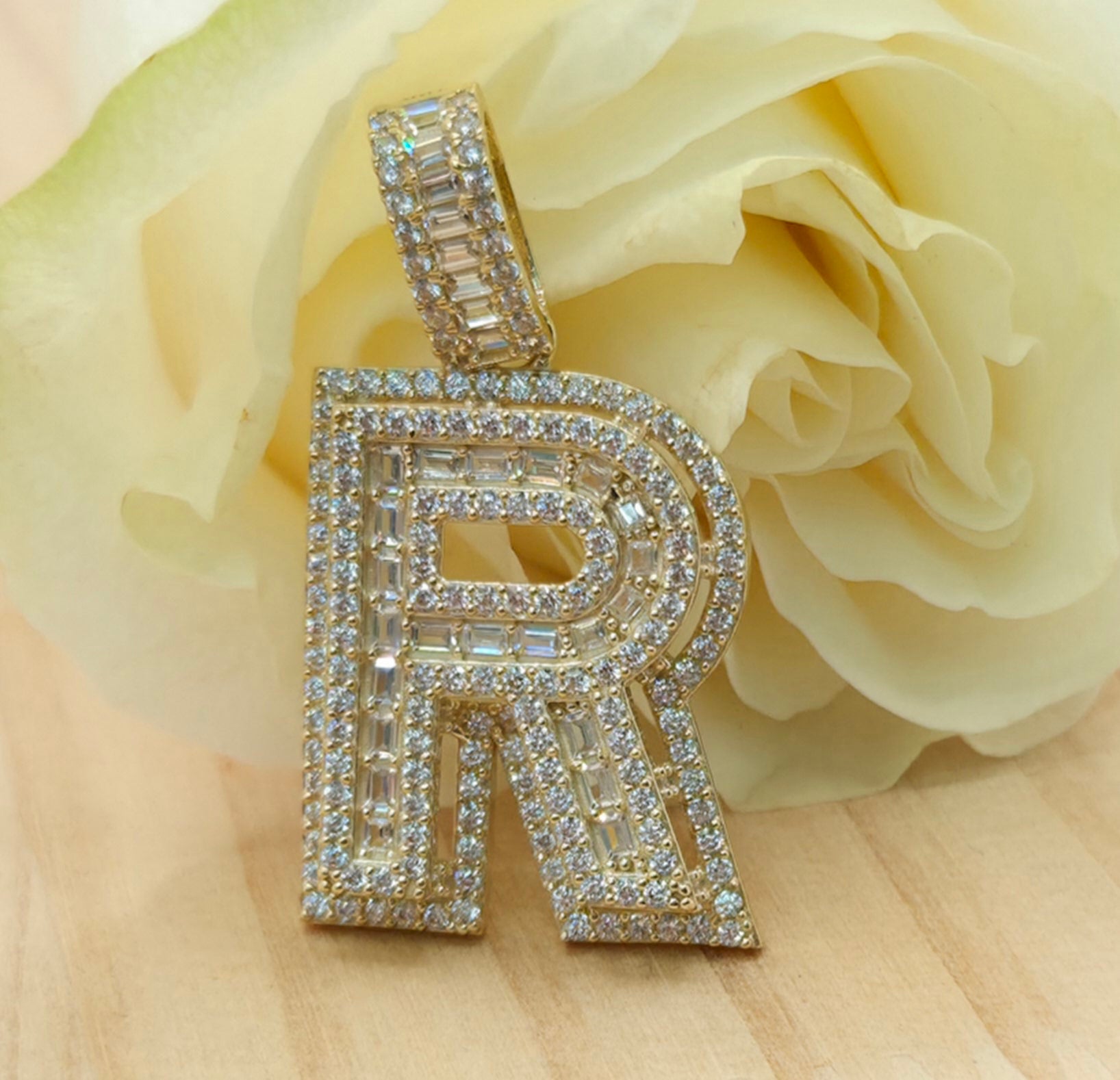10K MEDIUM CZ "R" LETTER PENDANT – JY Jewelry Wholesale