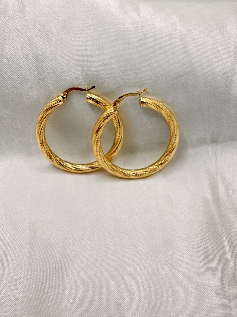 10K CROOKED NEVADAS HOOPS EARRINGS – 4 4.5MM – JY Jewelry Wholesale