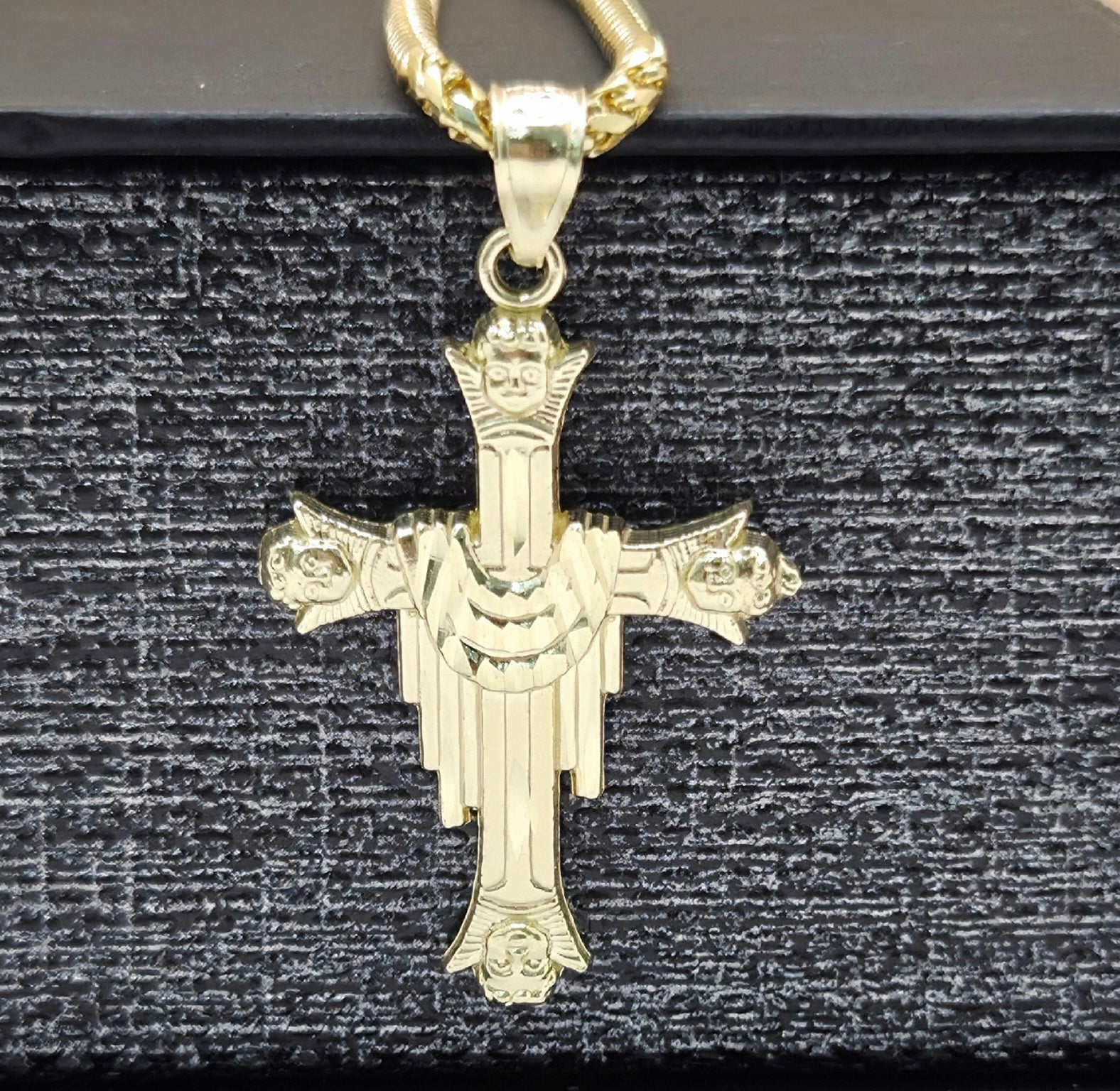 10K CROSS WITH ROBE PENDANT – JY Jewelry Wholesale