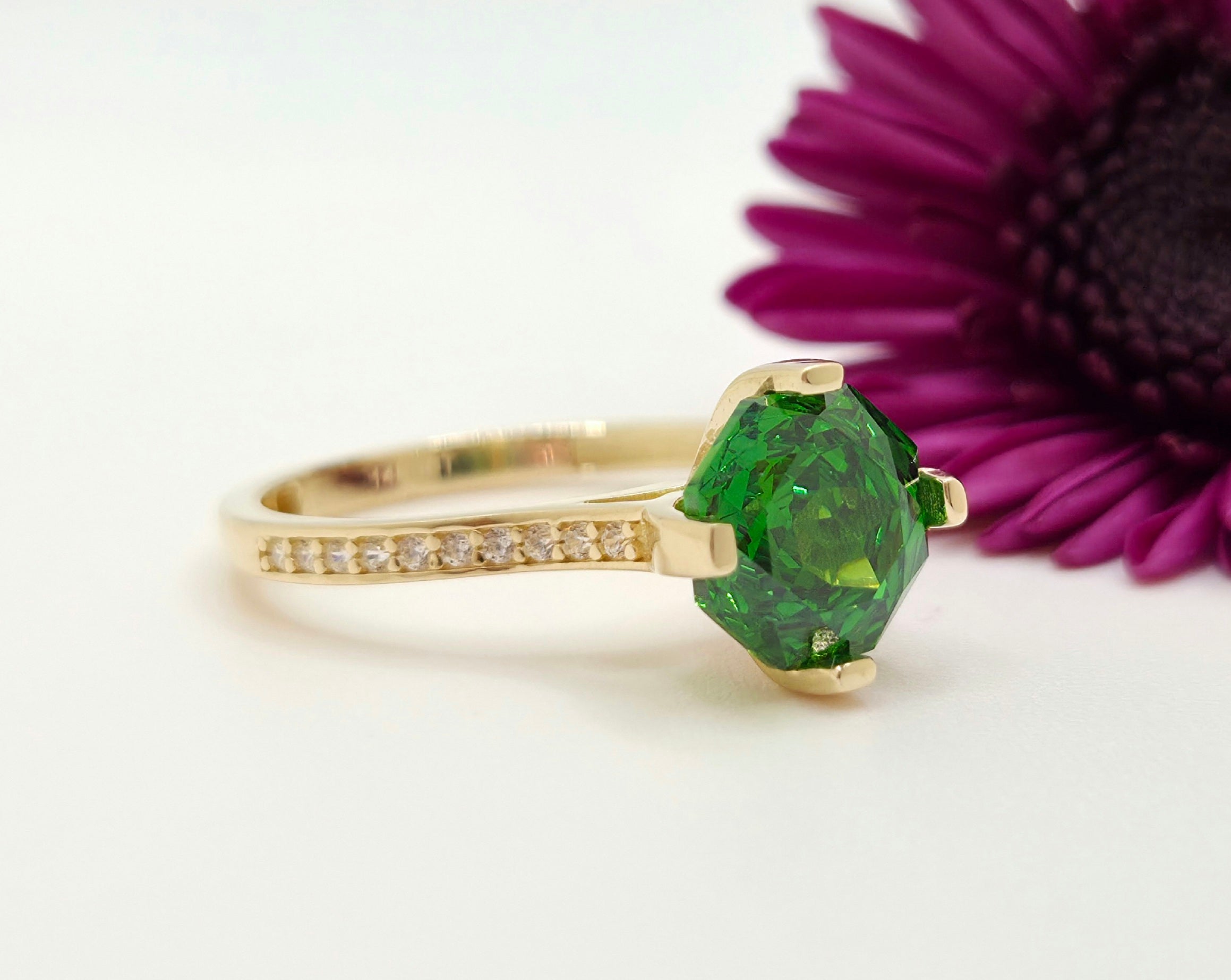 14K DELICATE GREEN STONE PROMISE RING – 8 – JY Jewelry Wholesale