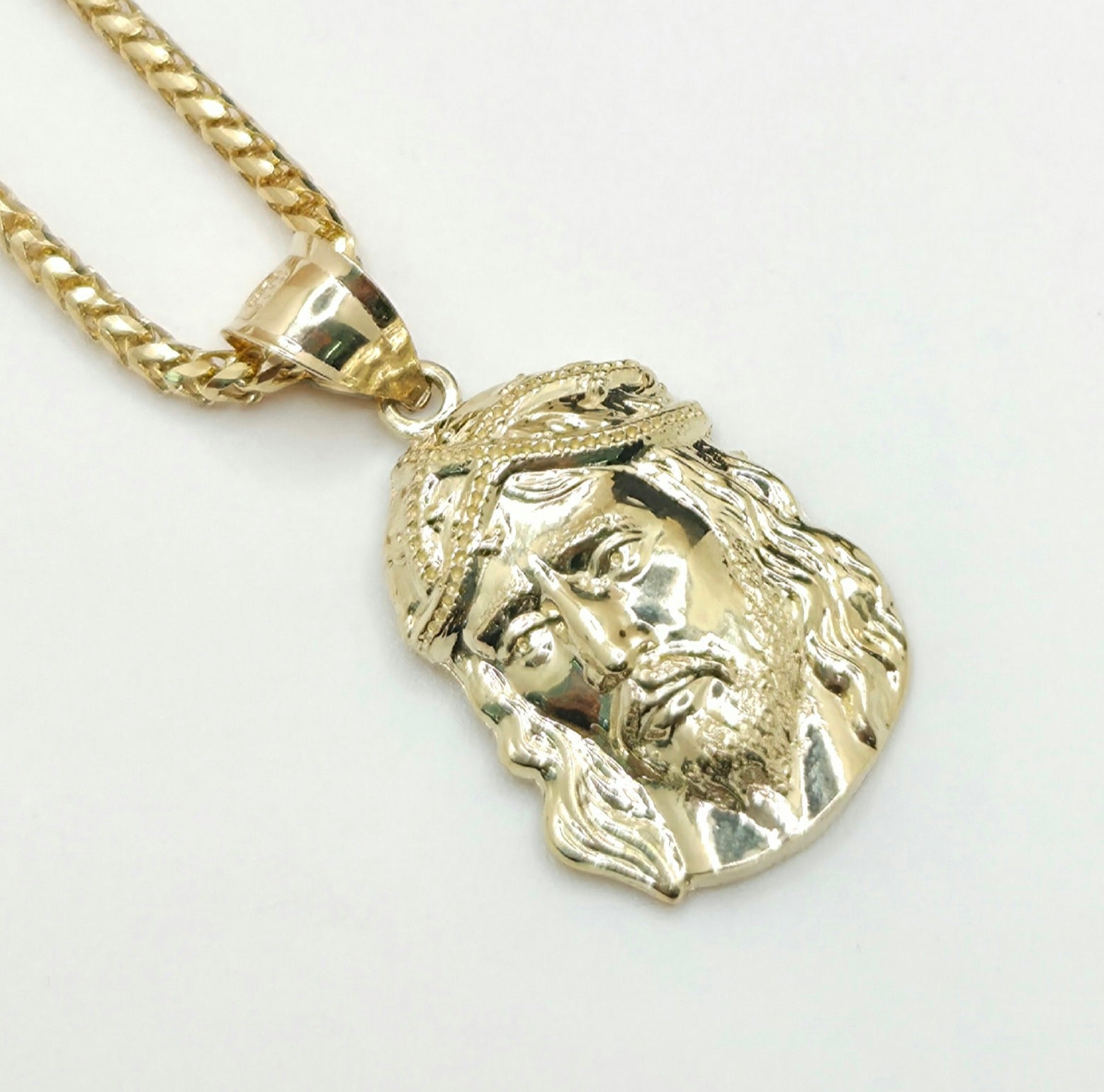 10K MEDIUM JESUS FACE PENDANT – JY Jewelry Wholesale