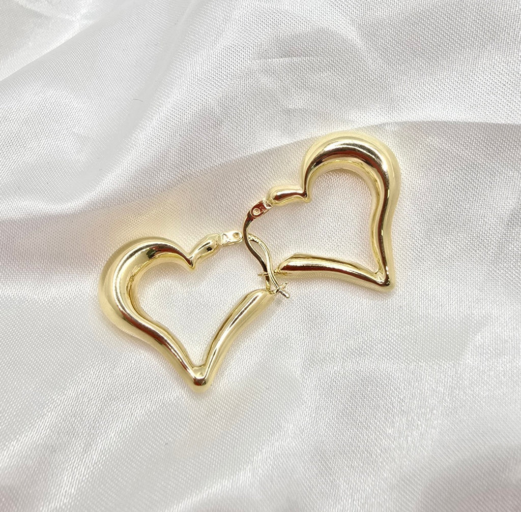 14K SMALL HEART HOOPS EARRINGS – JY Jewelry Wholesale