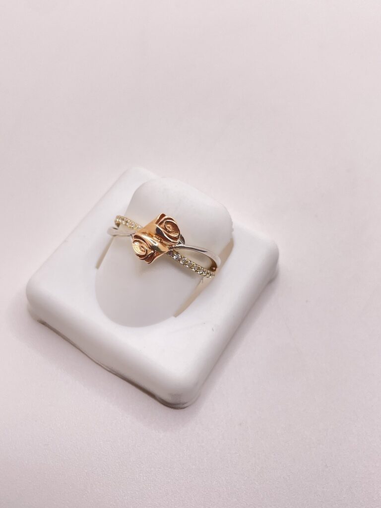 10K DELICATE TWO-GOLD ROSES RING – 8 – JY Jewelry Wholesale