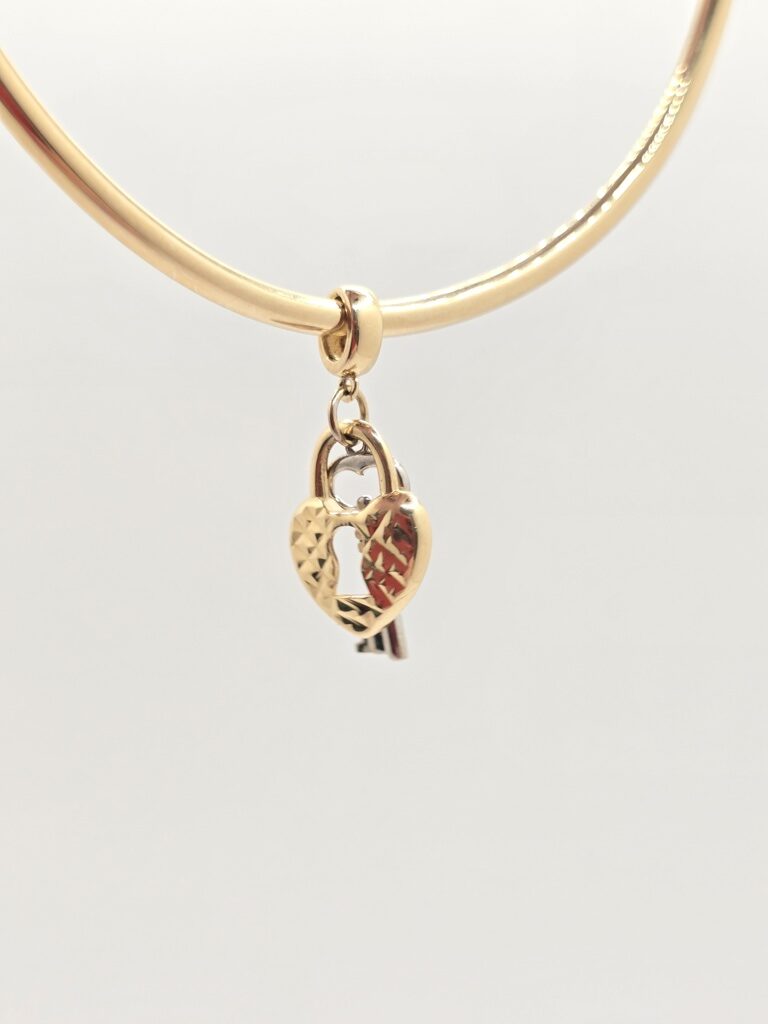 14K HEART AND KEY CHARM – JY Jewelry Wholesale