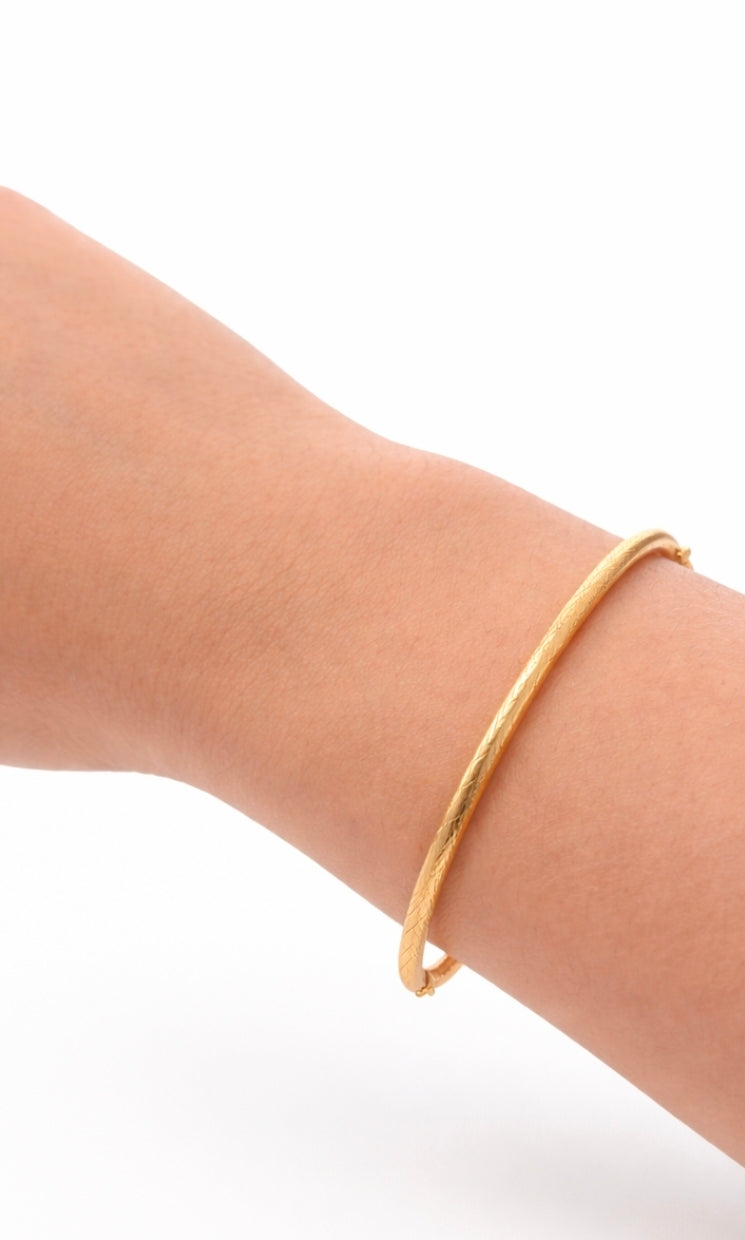 14K DELICATE NEVADA BANGLE – JY Jewelry Wholesale