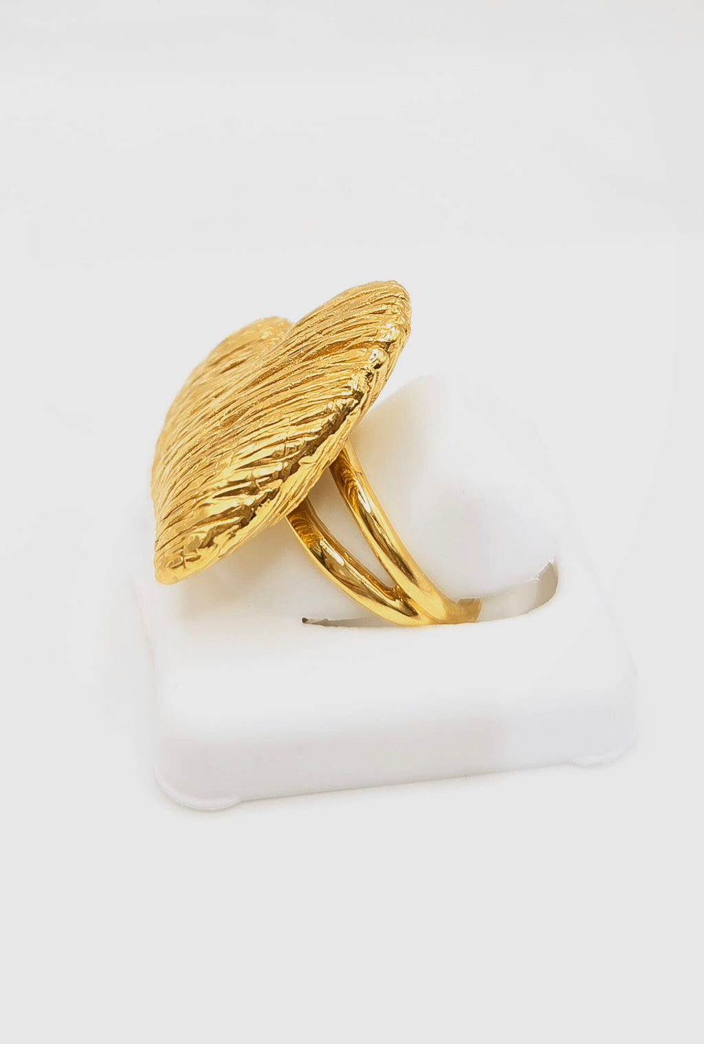 14K EXOTIC HEART RING – 8 – JY Jewelry Wholesale