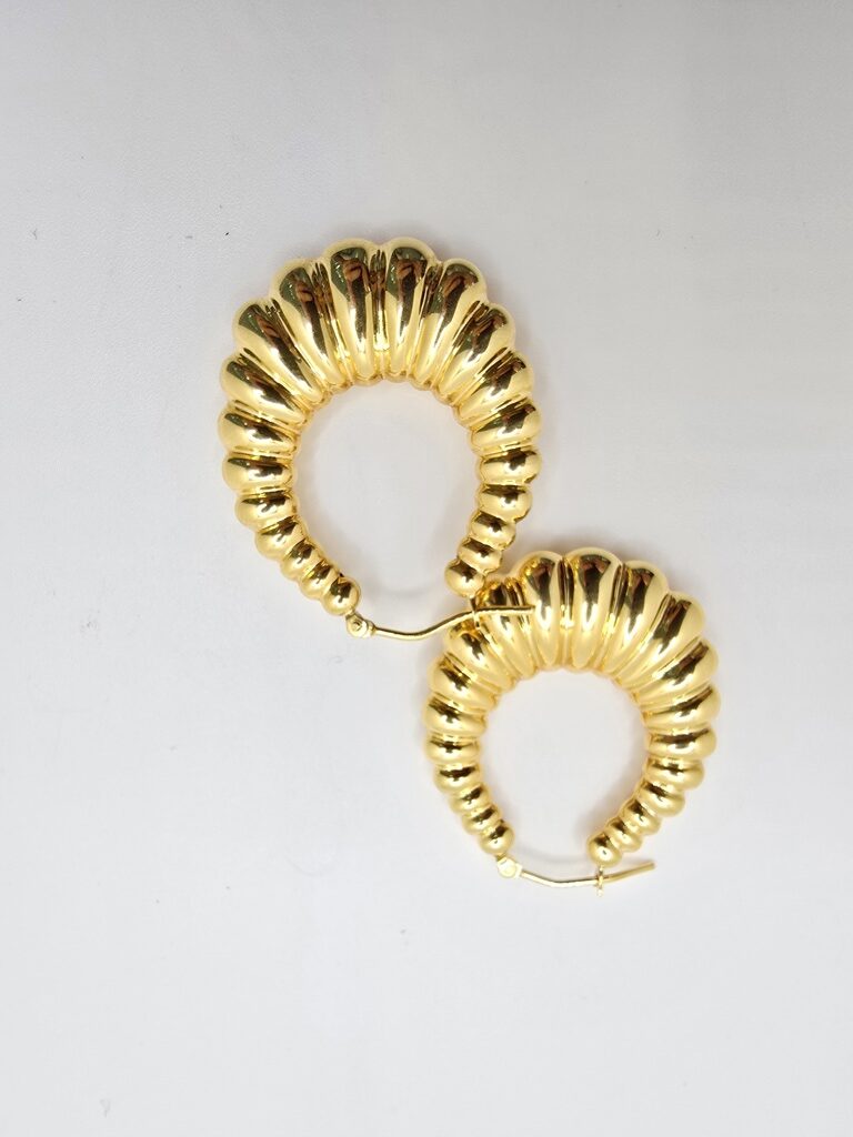 10K SHRIMP DESIGN HOOPS EARRINGS – 4 – JY Jewelry Wholesale