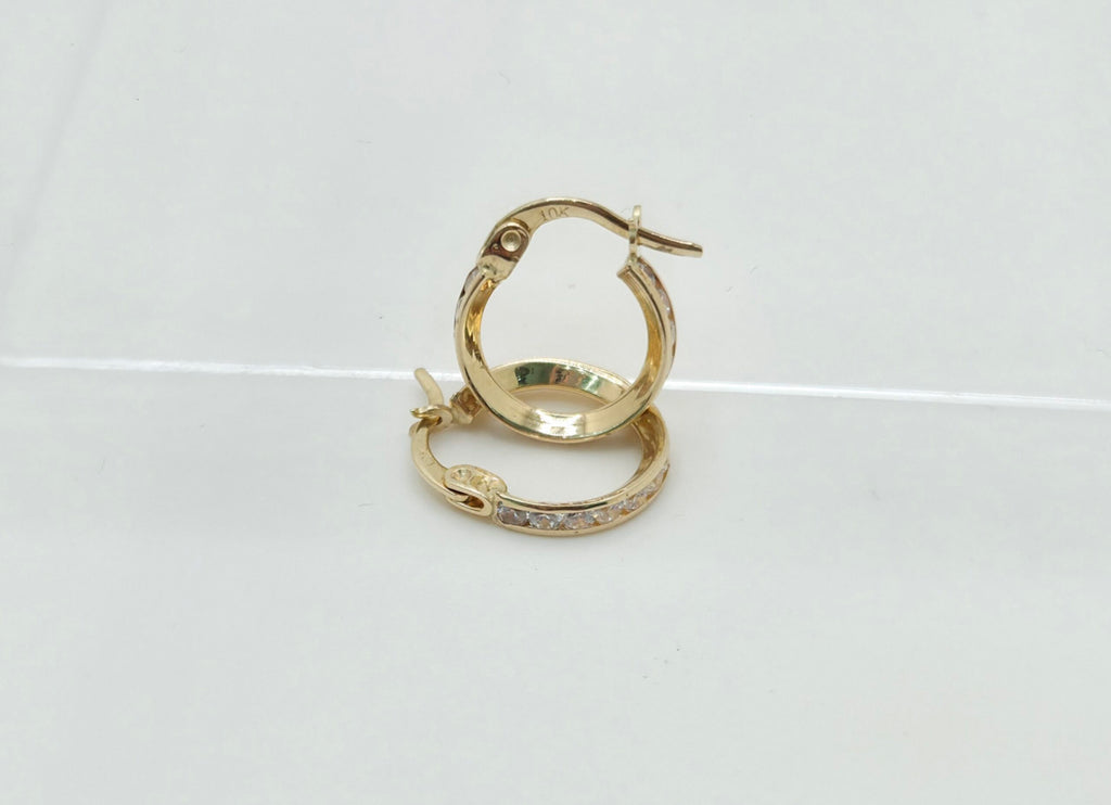 10K DELICATE CZ DETAIL HOOPS EARRINGS – 1 – JY Jewelry Wholesale