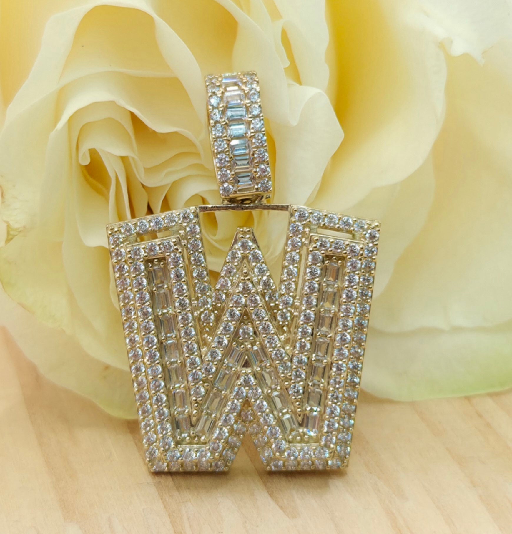 10K SMALL CZ "W" LETTER PENDANT – JY Jewelry Wholesale