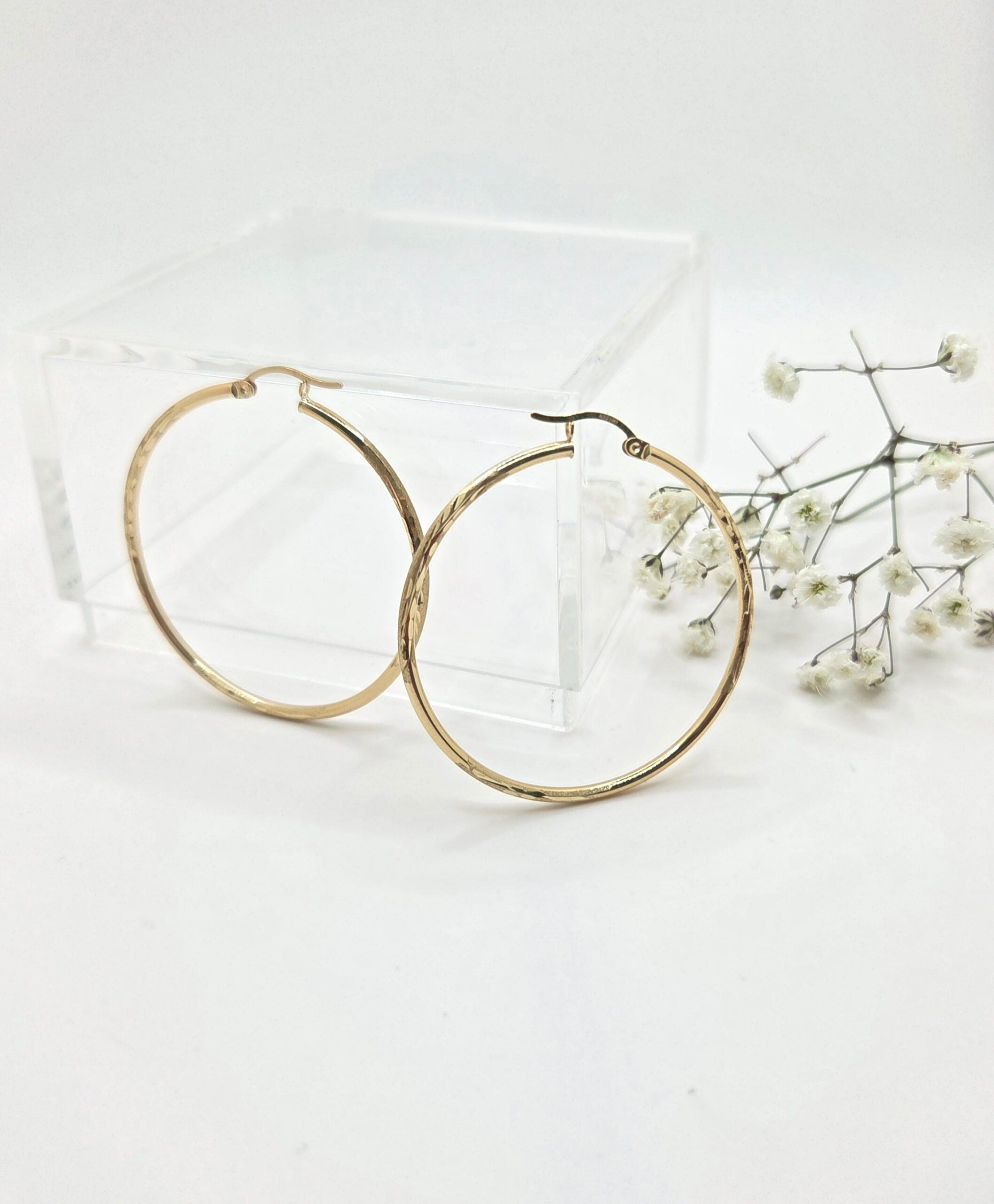 10K NEVADA DESIGN HOOPS EARRINGS – 5 2MM – JY Jewelry Wholesale