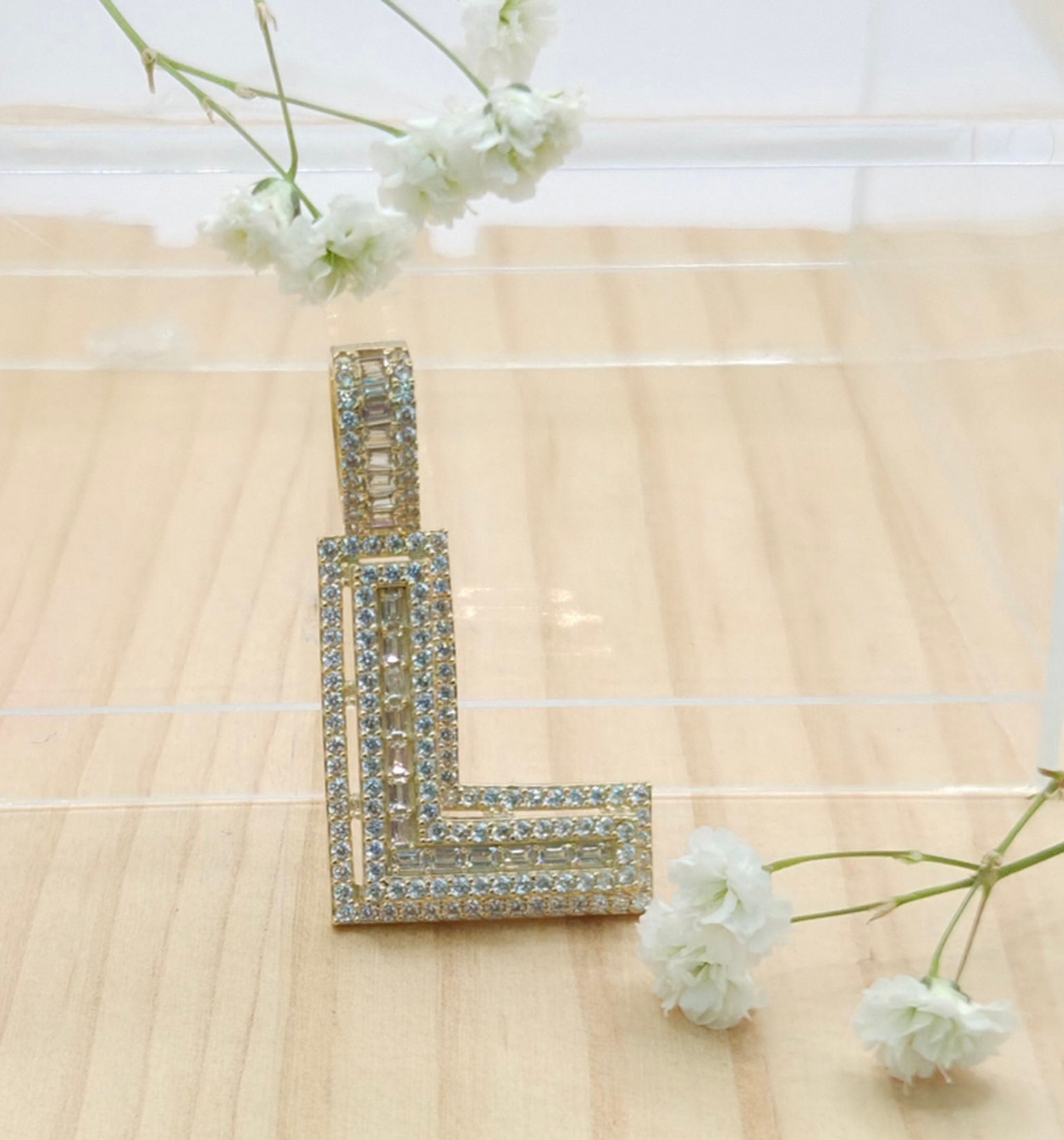 10K SMALL CZ "L" LETTER PENDANT – JY Jewelry Wholesale