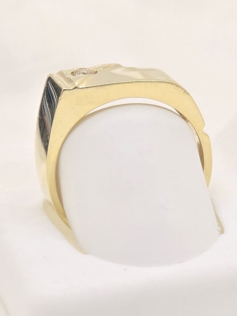14K Yellow Gold Men's Textured Band with Diamond Accent – Classic Vintage Design – 9.5 – JY Jewelry Wholesale