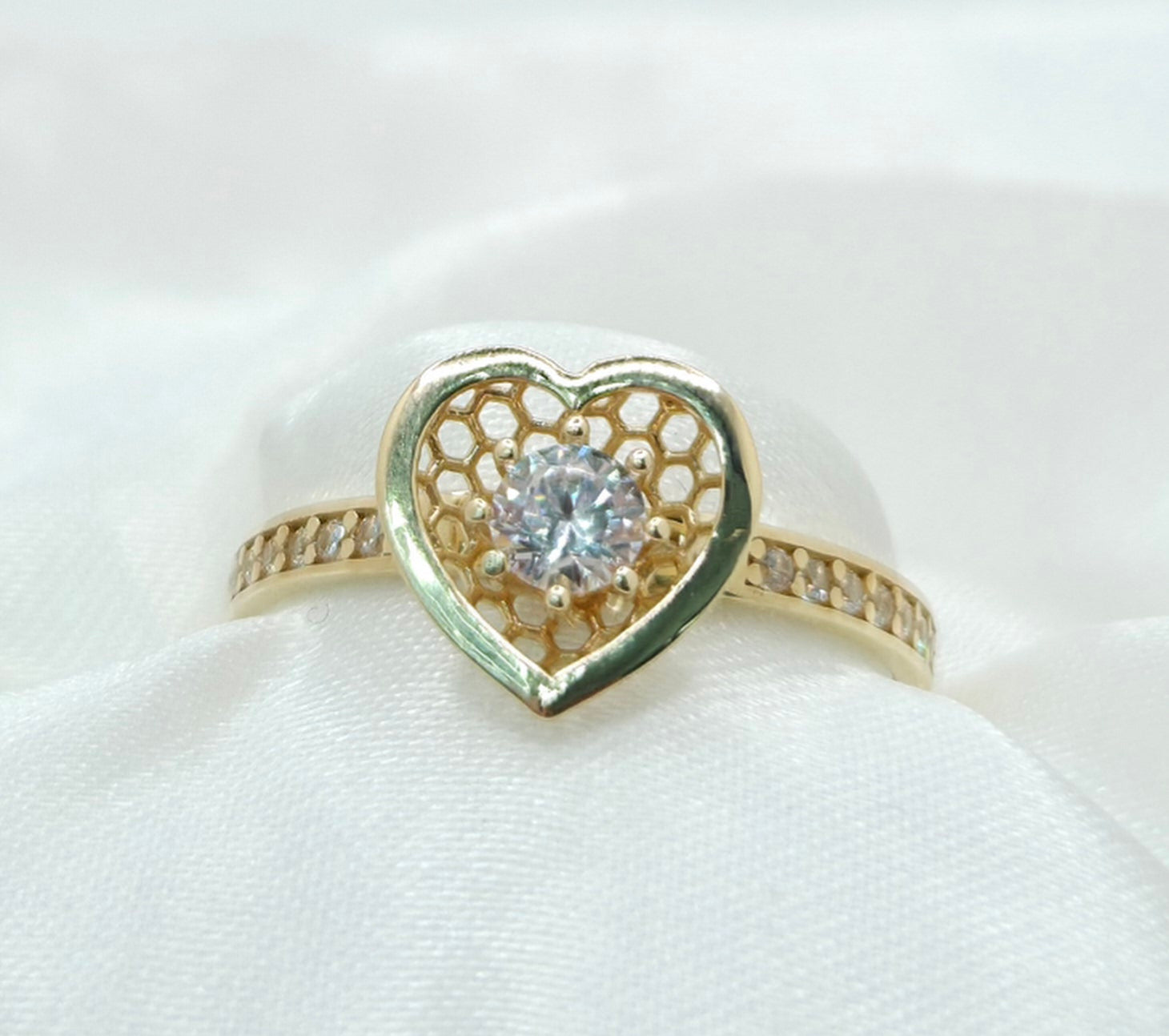 10K STONE CENTER HEART RING CZ – 8 – JY Jewelry Wholesale