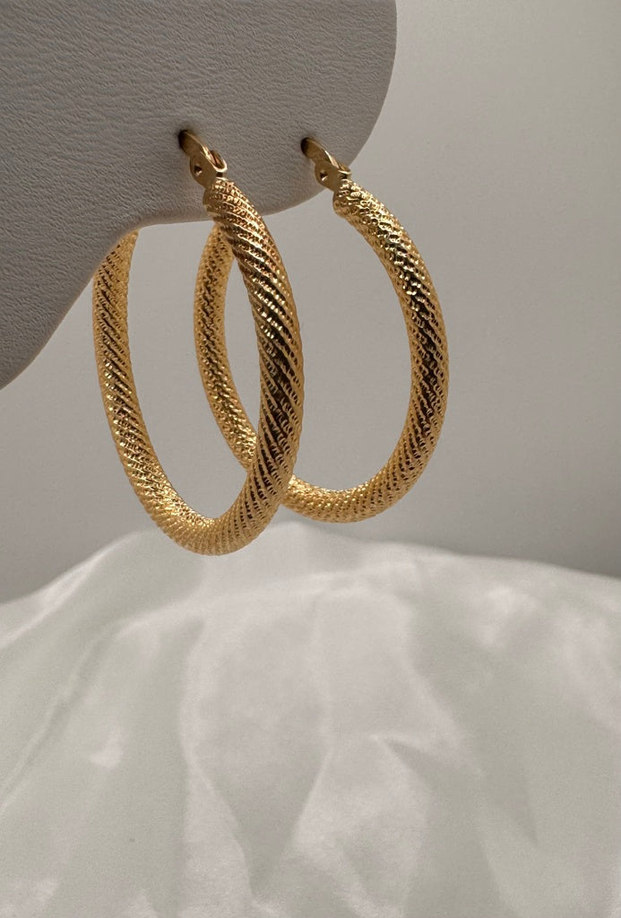 10K NEVADAS HOOPS EARRINGS – 4 3MM – JY Jewelry Wholesale