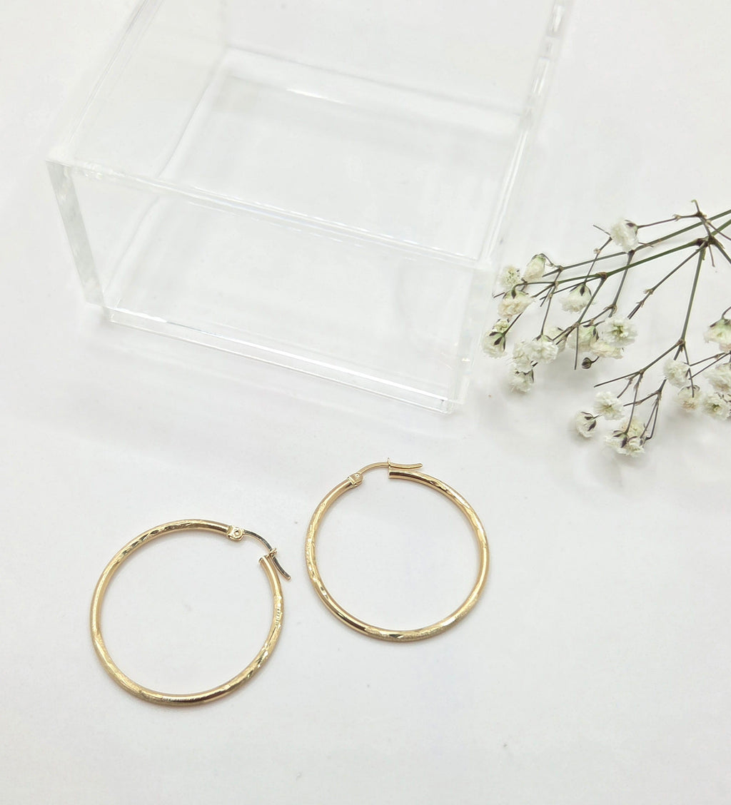 10K NEVADAS DESIGN HOOPS EARRINGS – 4 2MM – JY Jewelry Wholesale