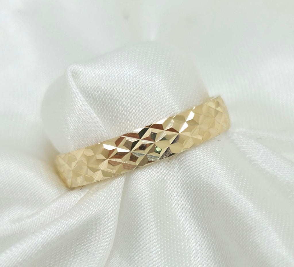 10K FANCY DIAMOND CUT WEDDING BAND RING – 12 4MM – JY Jewelry Wholesale
