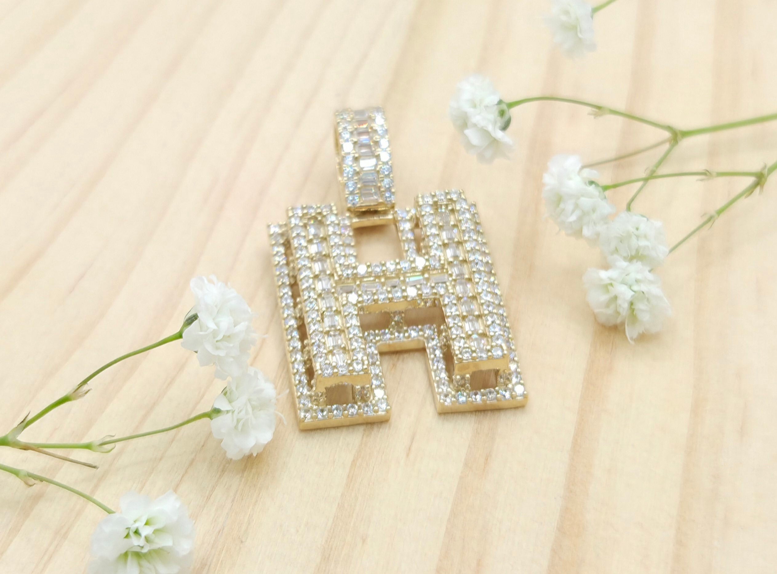 10K MEDIUM CZ "H" LETTER PENDANT – JY Jewelry Wholesale