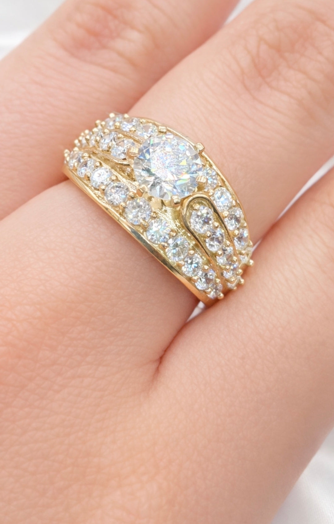 10K ELEGANT ENGAGEMENT WOMAN'S RING – 7 – JY Jewelry Wholesale