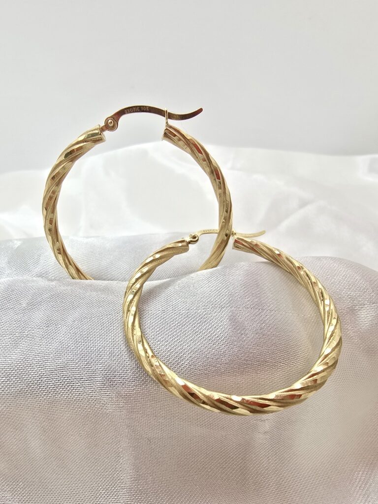 10K ELEGANT DESING TWISTED HOOPS EARRINGS – 4 3MM – JY Jewelry Wholesale
