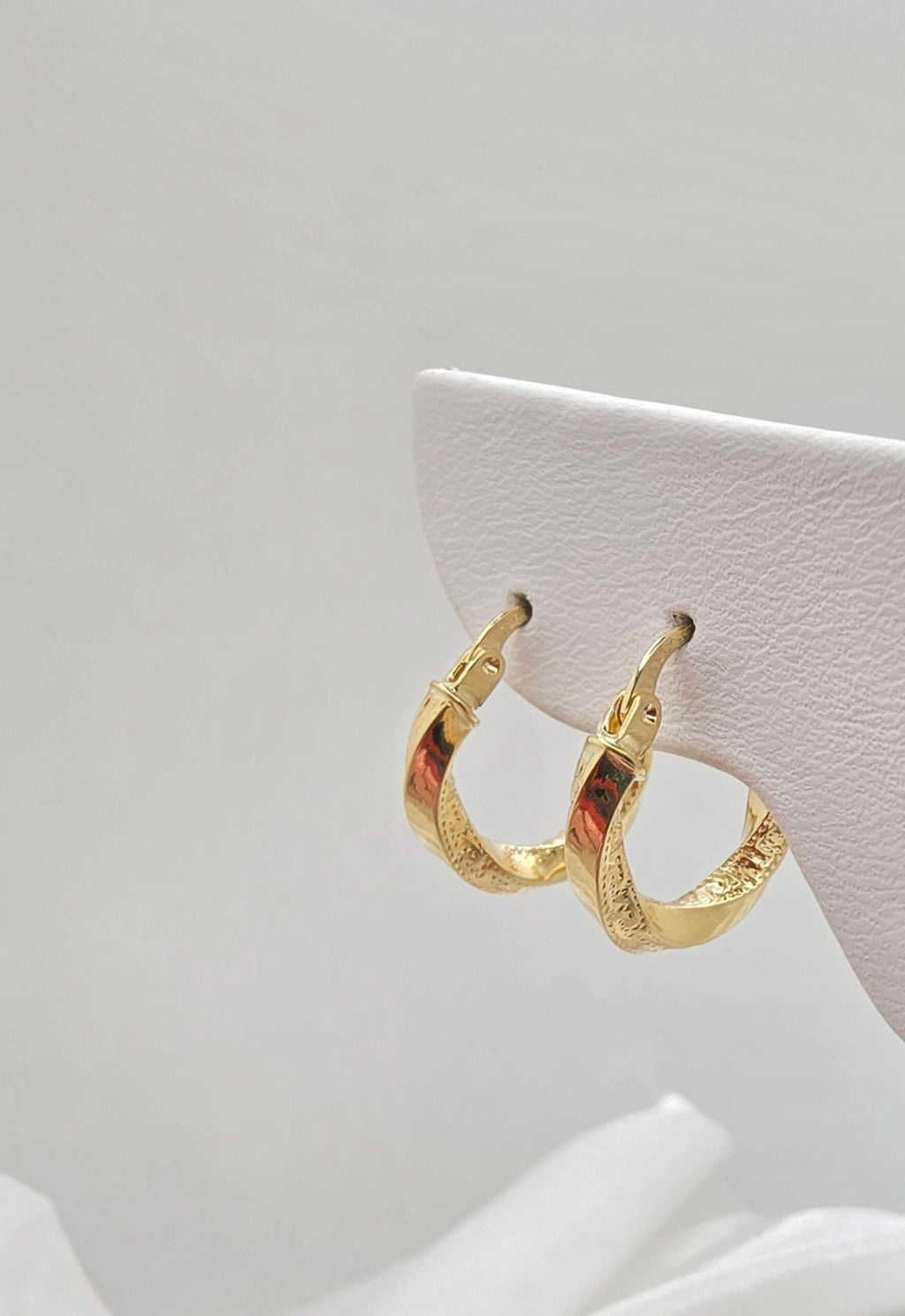 14K GREEK DESING CROOKED HOOPS EARRINGS – 1 – JY Jewelry Wholesale