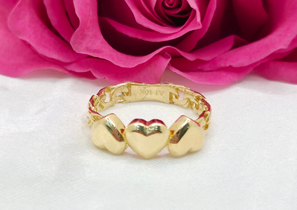 10K DELICATE CHINO LINK STYLE WITH TRHEE HEARTS RING – 7 – JY Jewelry Wholesale