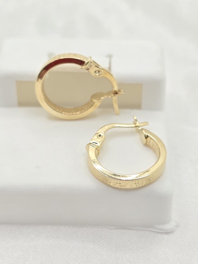14K GREEK DESING STRAIGHT EDGE HOOPS EARRINGS – 1 2.5MM – JY Jewelry Wholesale
