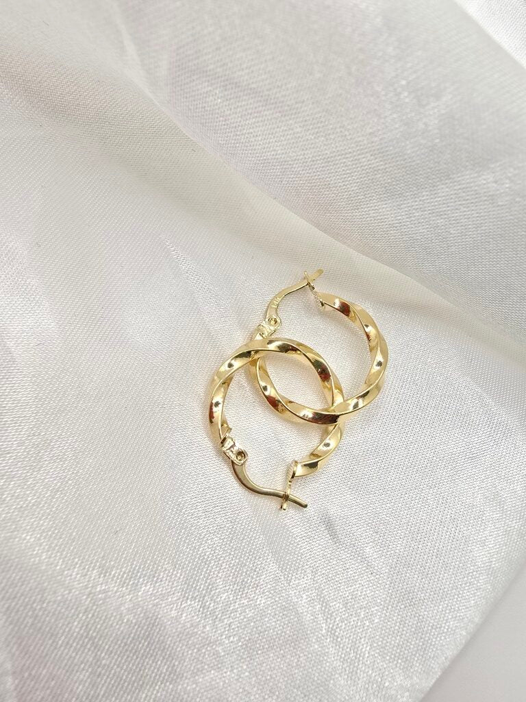 14K DELICATE CROOKED HOOPS EARRINGS – 2 – JY Jewelry Wholesale